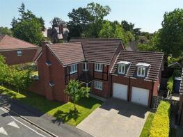 30, Glaisdale Court, Darlington DL3 7AD