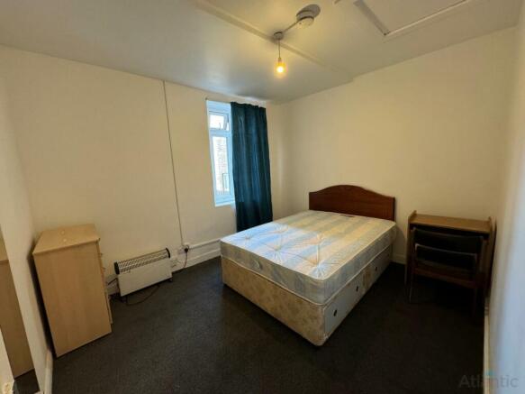1 Bedroom Ground Floor Flat