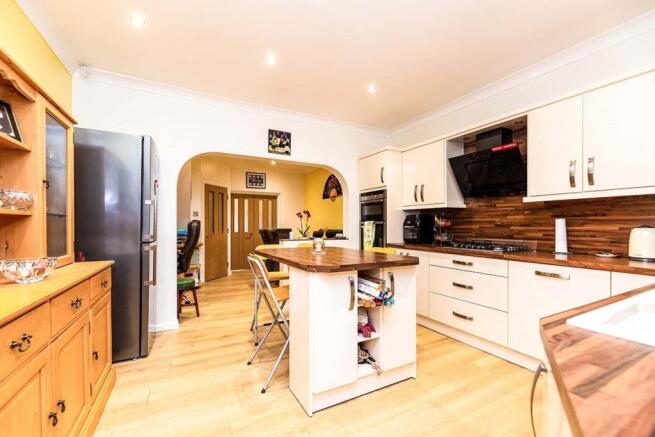 Kitchen/Breakfast