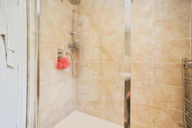 2 bed Semi-Detached for sale Image 11
