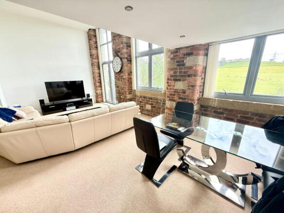 2 bed Apartment for sale Image 9