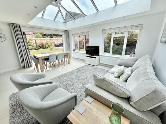 IMG-20250611-WA00...