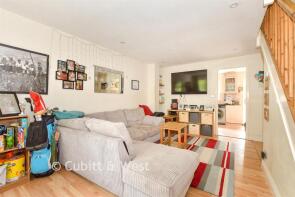 5, Bishopstone Walk, Broadfield, Crawley RH11 9TA