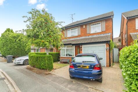 Saturn Close, Leighton Buzzard, Bedfordshire, LU7