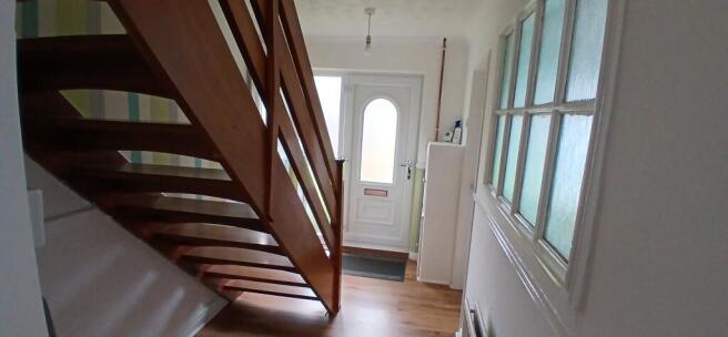 3 bed Terraced to rent Image 4