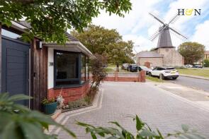 158, Holmes Avenue, Hove BN3 7LF