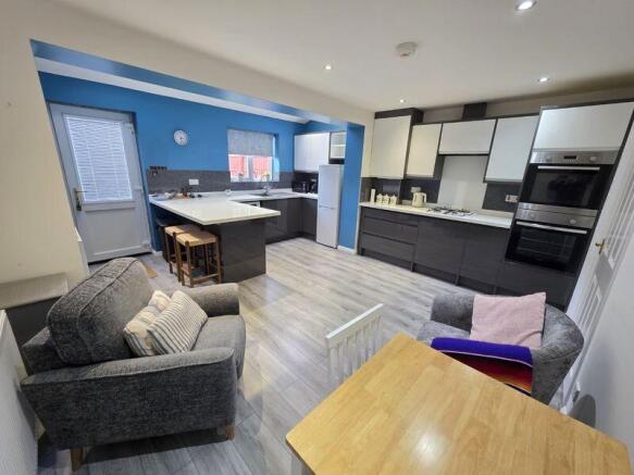 Kitchen/Breakfast/Family Room