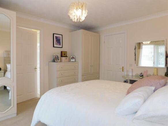 Bedroom 1b
