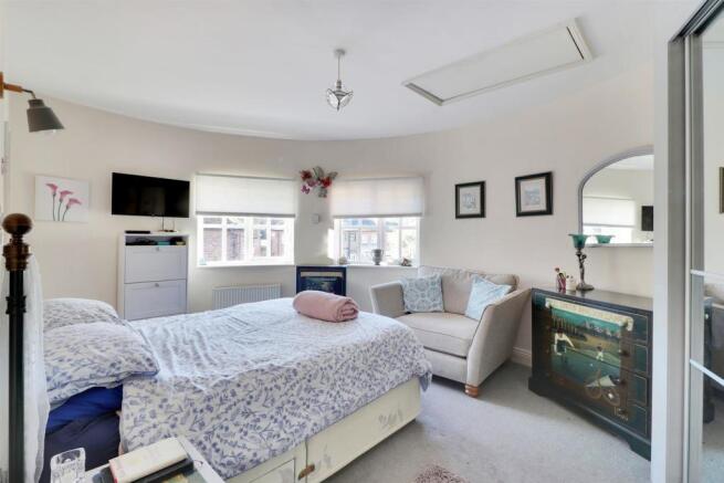 Master Bedroom.jpg