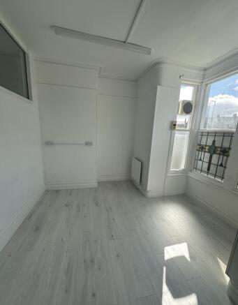 Front grond floor 550