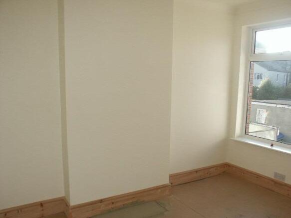 59 howard st bed 2.jpg