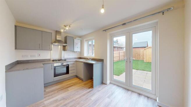 Parsons Drive 10, Weir Hill Kitchen Dining Room.jp