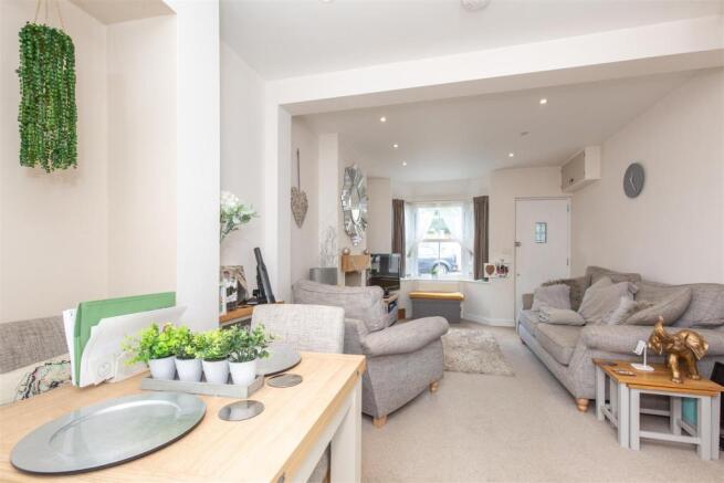 12 Alexandra Road17.jpg
