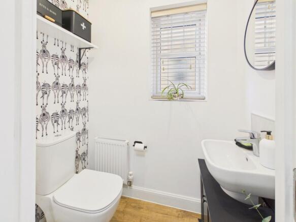3 bed Town House for sale Image 7