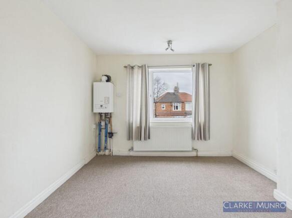 3 bed Semi-Detached for sale Image 11