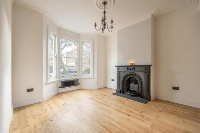 Wragby Road, E11