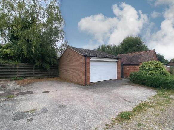 DETACHED DOUBLE GARAGE