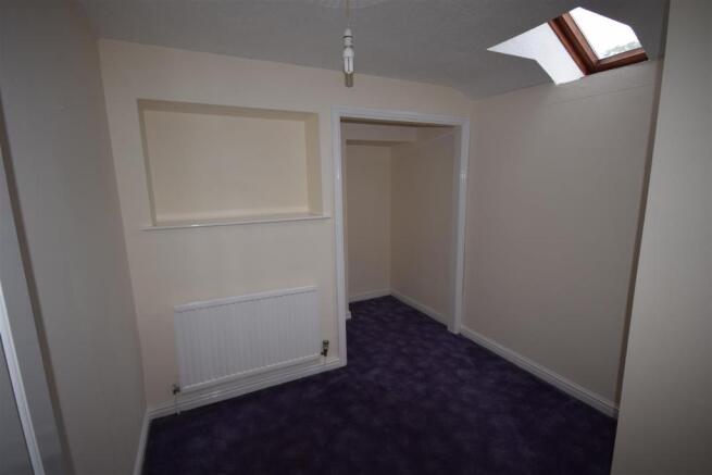 2 Highgate Bed3.JPG