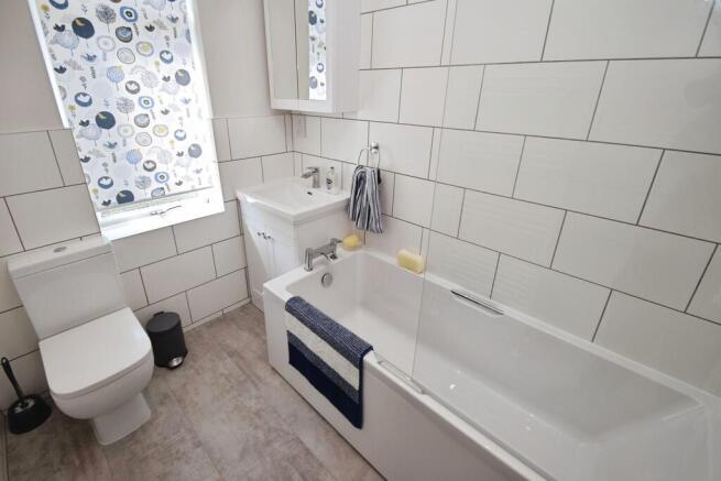 3 bed Terraced for sale Image 10