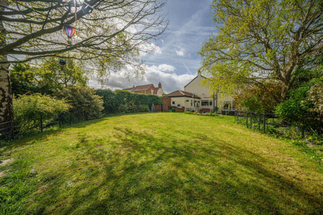 Yarnbrook, Trowbridge photo 4