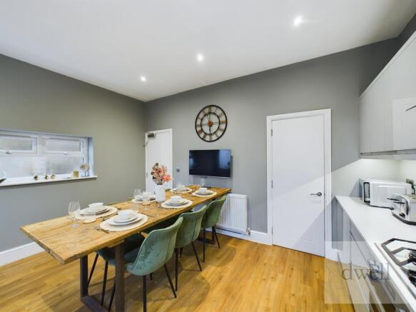 1 bed House Share to rent Image 8