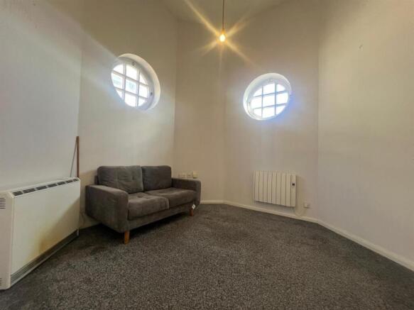 Livingroom....jpg