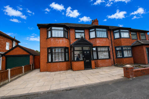Malvern Avenue, Urmston, M41