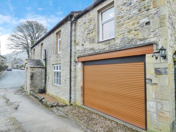 3 bed House for sale Image 6
