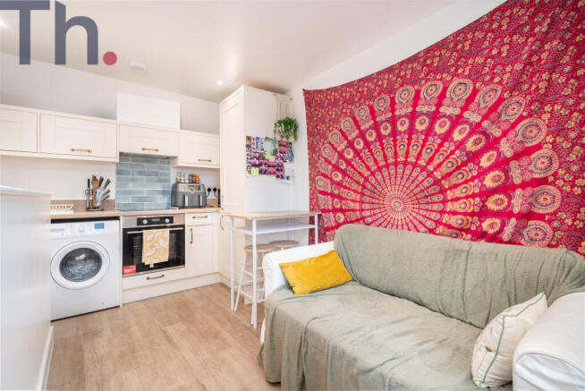 Lounge & Kitchen/Dining