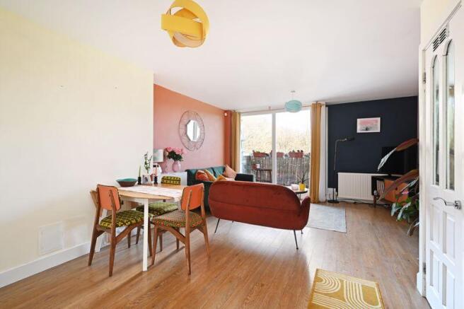 Open Plan Lounge / Dining 