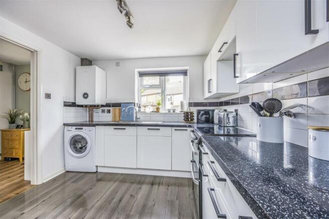 23 Nightingale Close, Rowlands Castle-PorticoMarke