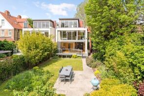 1, 7 Wollaston Villas, Hardy Road, London SE3 7NS