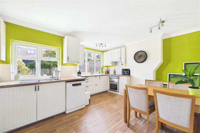 Kitchen/Dining