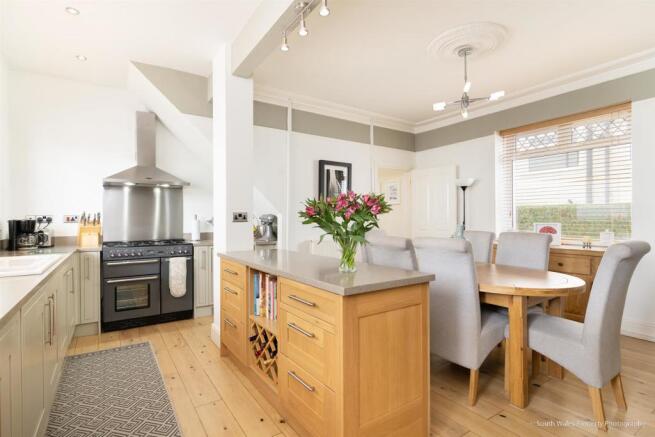 14 Corbett Crescent, Caerphilly-SWPP-WEB-24.jpg