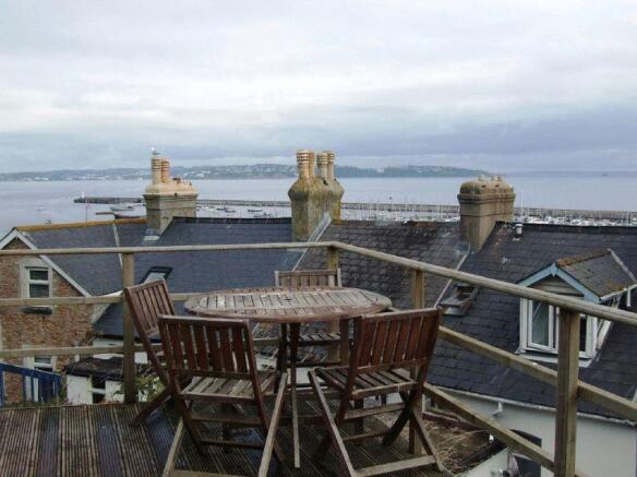 SUN DECK