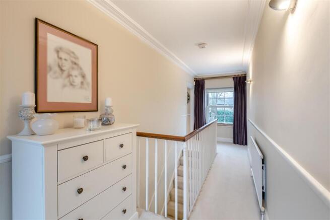 8636185-interior24.jpg