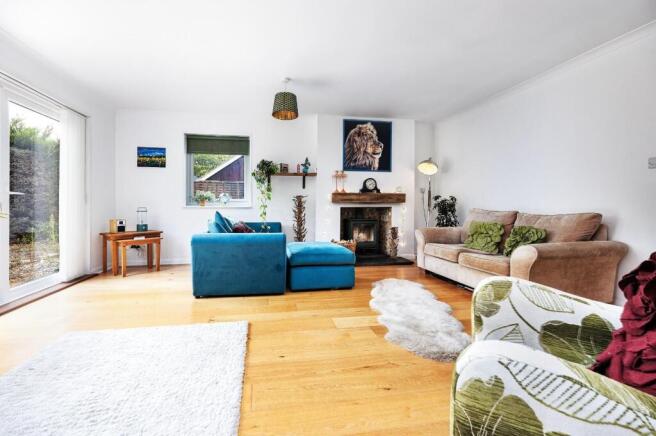 Sitting/Dining Room
