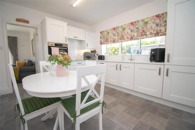 Briarfield Road, Heswall, Wirral photo 4
