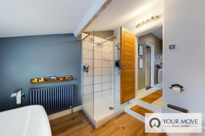 Luxury Bathroom With