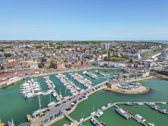 Liverpool Lawn.2.jpg