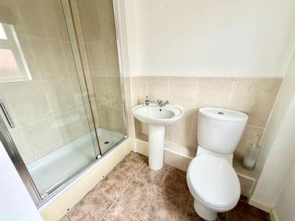 2 bed Apartment for sale Image 8