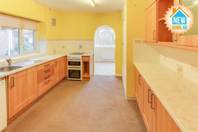 KITCHEN: