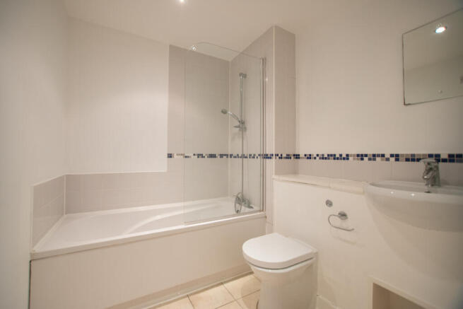 1 bed Flat to rent Image 9