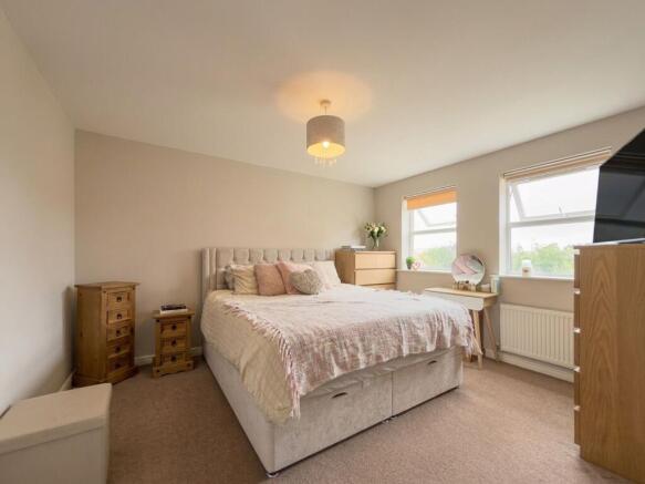4 bed Terraced for sale Image 8