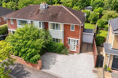 Mytchett Road, Mytchett, Camberley, Surrey, GU16