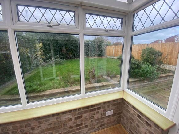 3 bed House to rent Image 12