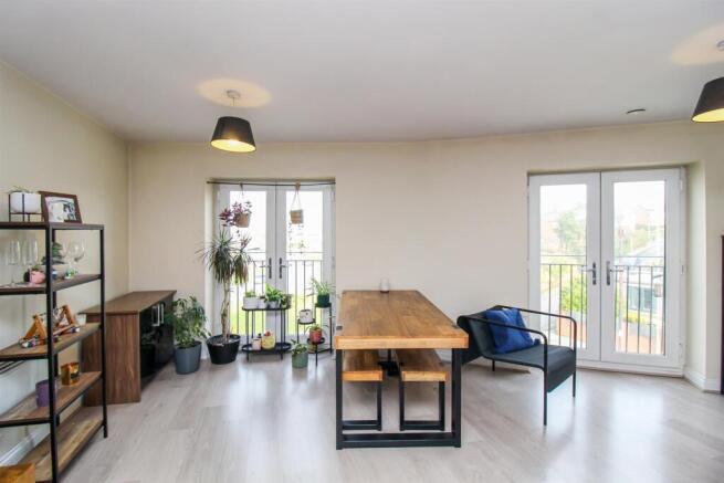 1 bed Apartment for sale Image 8