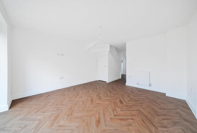 1381376-11-691706...