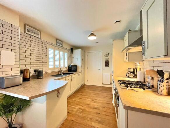Dining/ Kitchen