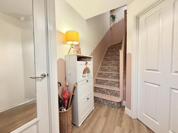 3 bed Semi-Detached for sale Image 8